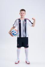 ДЕТСКАЯ ФОРМА ЮВЕНТУС 25/26 (ДОМАШНЯЯ)