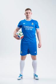 ВЗРОСЛАЯ ФОРМА РЕАЛ МАДРИД 25/26 (3-й КОМПЛЕКТ) ВЗРОСЛАЯ ФОРМА РЕАЛ МАДРИД 25/26 (3-й КОМПЛЕКТ)