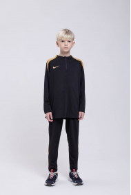 ДЕТСКИЙ ТРЕНИРОВОЧНЫЙ КОСТЮМ