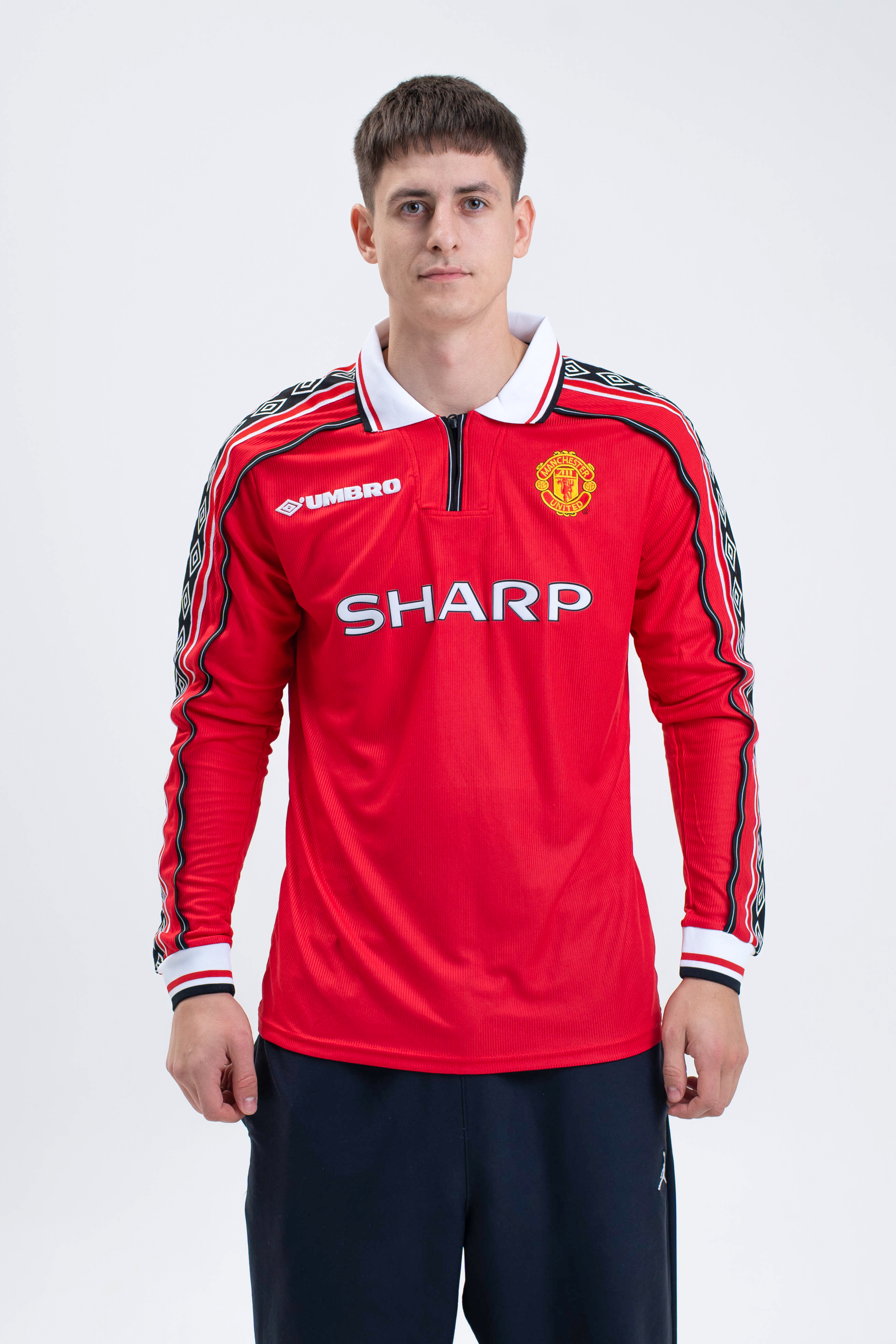 РЕТРО ФУТБОЛКА МАНЧЕСТЕР ЮНАЙТЕД (1998) РЕТРО ФУТБОЛКА МАНЧЕСТЕР ЮНАЙТЕД (1998)