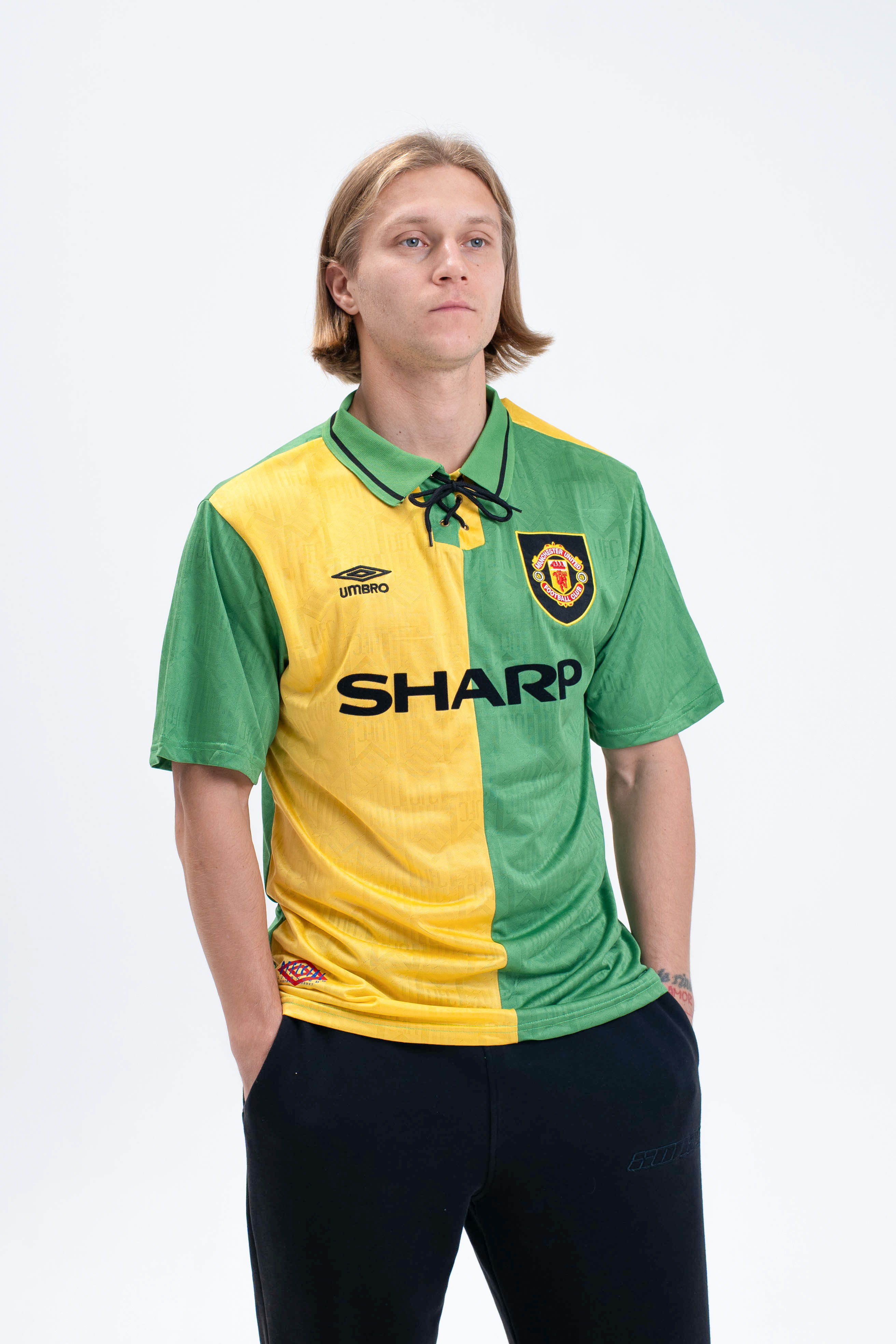 РЕТРО ФУТБОЛКА МАНЧЕСТЕР ЮНАЙТЕД (1993) РЕТРО ФУТБОЛКА МАНЧЕСТЕР ЮНАЙТЕД (1993)