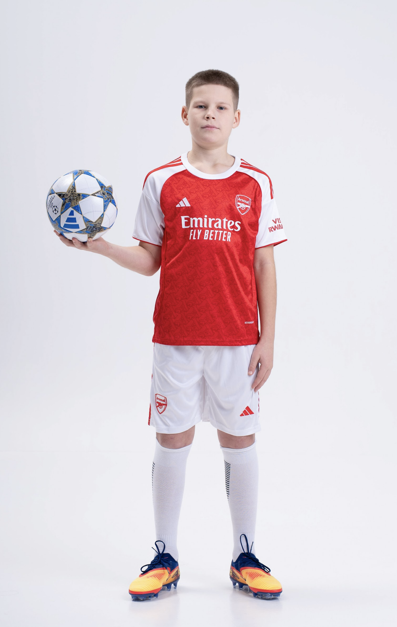 ДЕТСКАЯ ФОРМА АРСЕНАЛ 25/26 (ДОМАШНЯЯ) ДЕТСКАЯ ФОРМА АРСЕНАЛ 25/26 (ДОМАШНЯЯ)