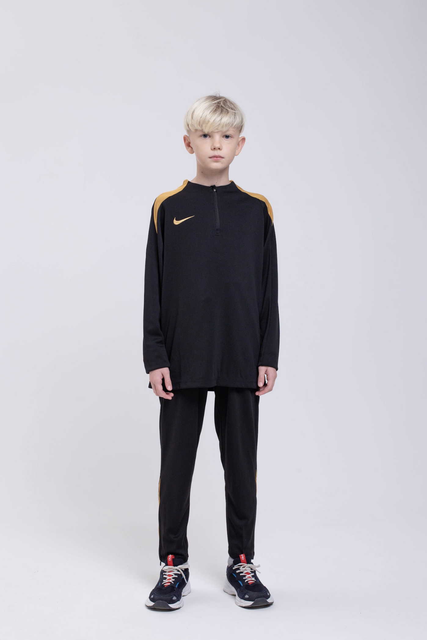 ДЕТСКИЙ ТРЕНИРОВОЧНЫЙ КОСТЮМ ДЕТСКИЙ ТРЕНИРОВОЧНЫЙ КОСТЮМ